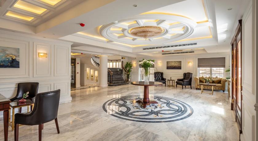 Maran Residence photo