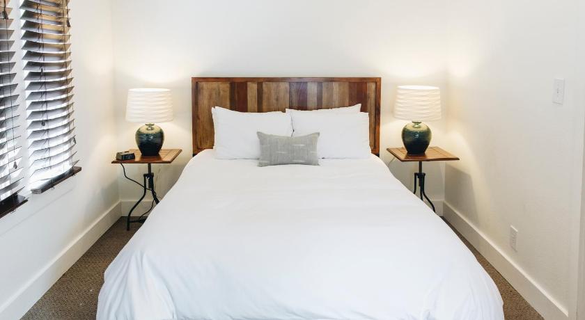Sonoma's Best Guest Cottages photo
