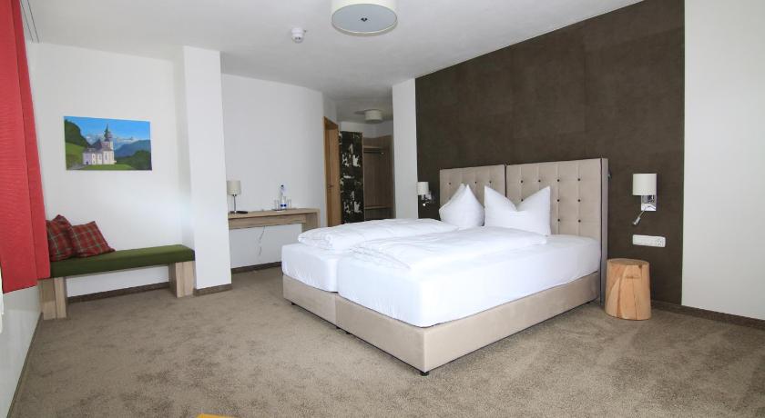 Alpinhotel Berchtesgaden photo