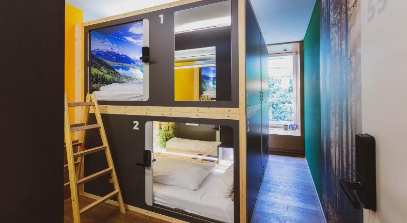 Capsule Hotel by Hyve Basel City — Hotel in Basel