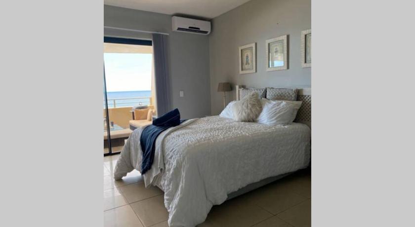 32 Lazy Lizard - Beautiful Sea Viewing Apartment photo