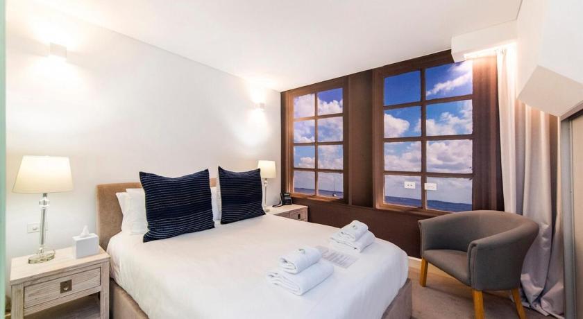 Cosy Mural Studio with Roof Terrace — Hotel in Perth