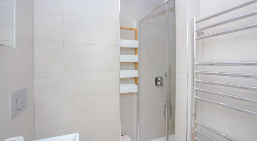 Bright 1 Bedroom Apartment in Regent's Park photo