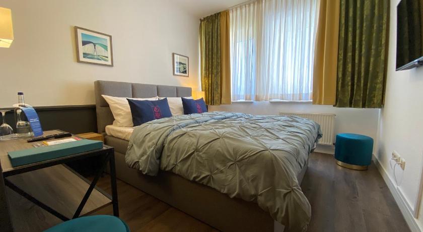 Image of Small Double Room 0