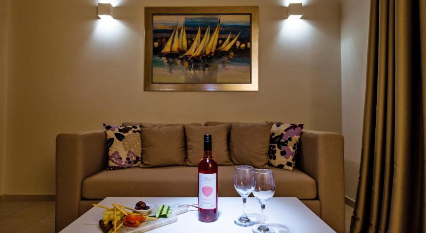Image of Deluxe Junior Suite 3