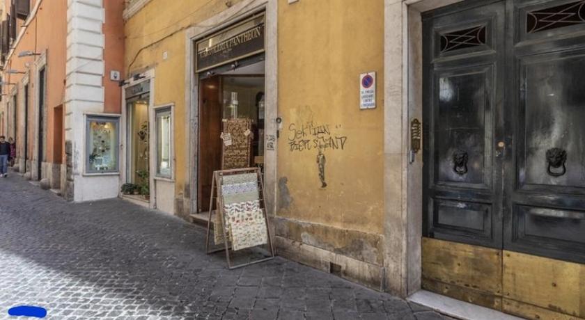 Rome MAISON PANTHEON with SAUNA 3-Star Single Room exterior