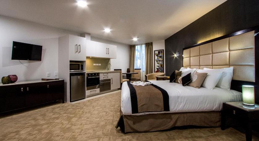 Image of Premier King Suite 3
