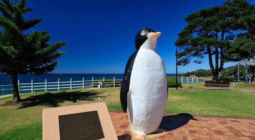 Penguin Waterfront Escape
