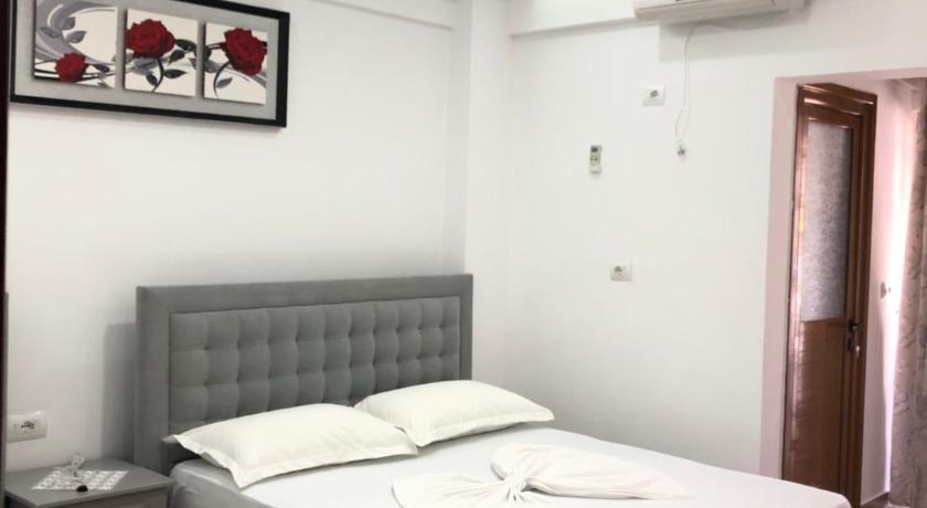 Eraldo Brahimi Apartaments — Hotel in Saranda