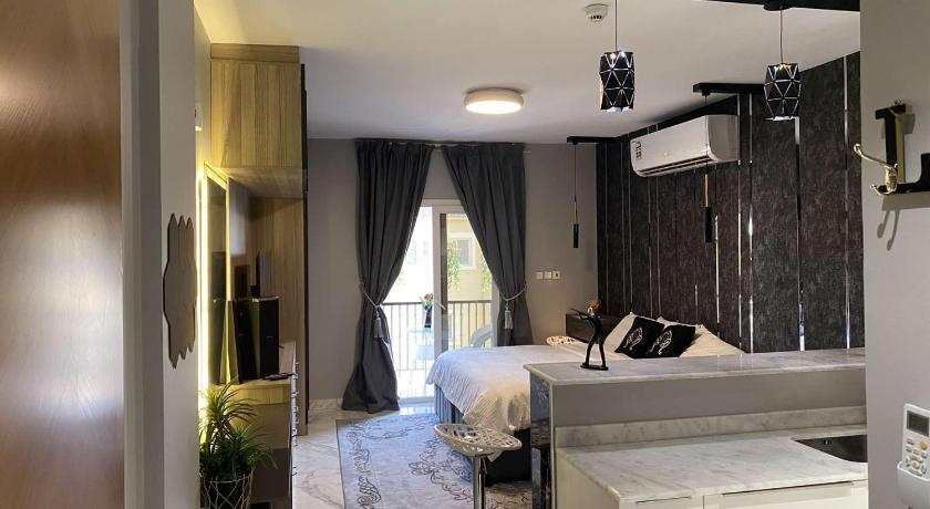 Maqeela Luxury Studio استوديو مقيلا الفندقي — Hotel in King Abdullah Economic City