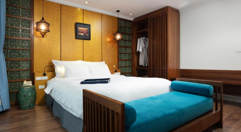 Image of Junior Suite with Terrace 11