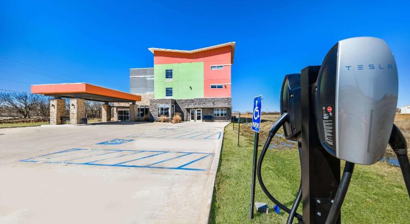 Comfort Inn & Suites Harrah