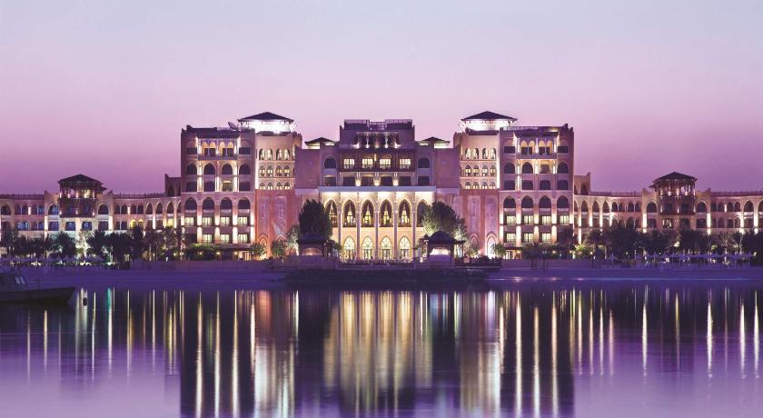 Shangri-La Hotel, Qaryat Al Beri 
