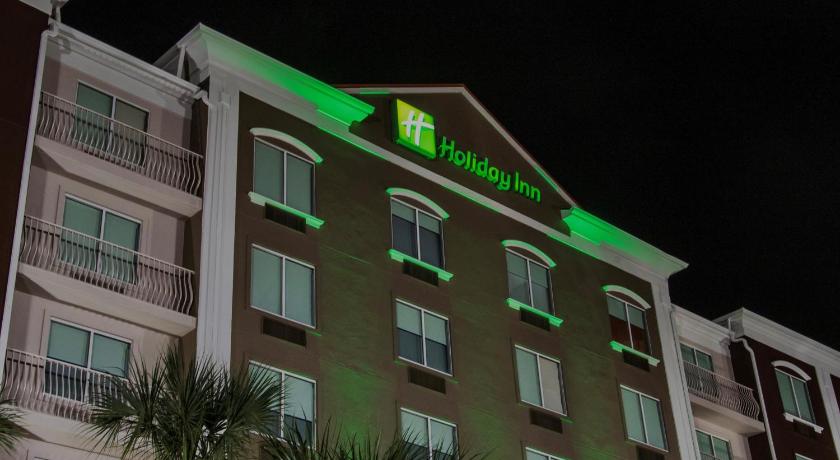 Holiday Inn Hotel & Suites Lake City