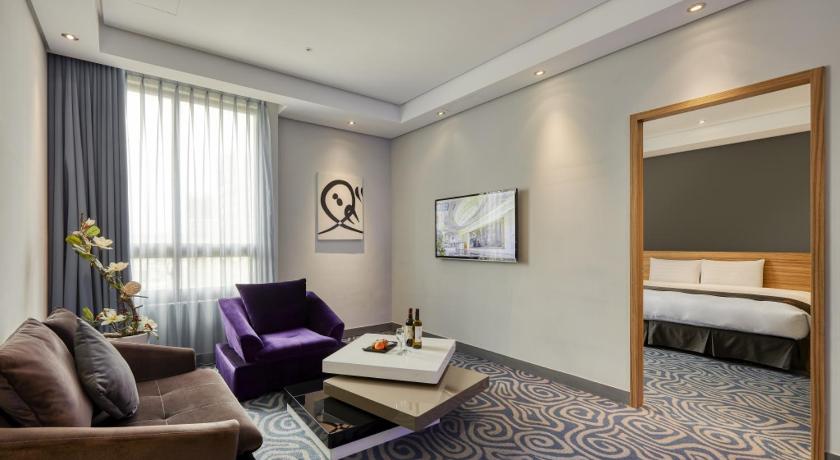 Fotografija Hotelski apartma višjega razreda (Executive Suite) 3