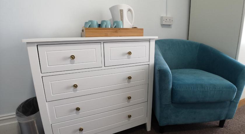 Image of Quadruple Room with Bath 6