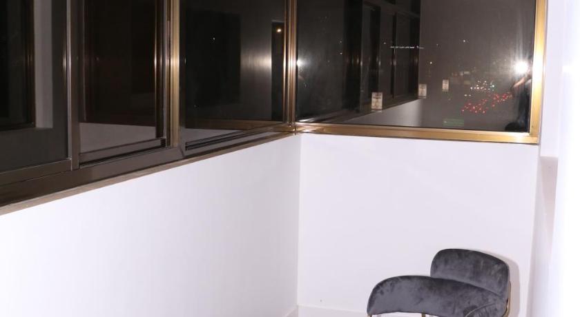 Mandaren Suites photo