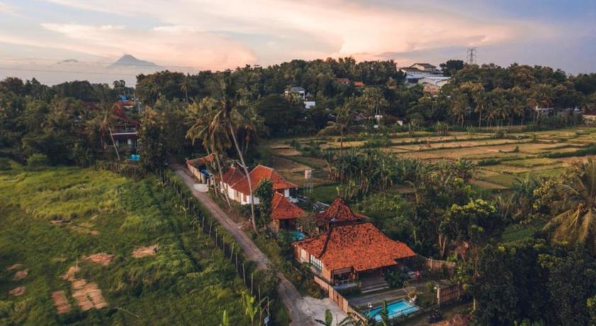 Holiday Home, Villa Nextdoor Nature in Yogyakarta