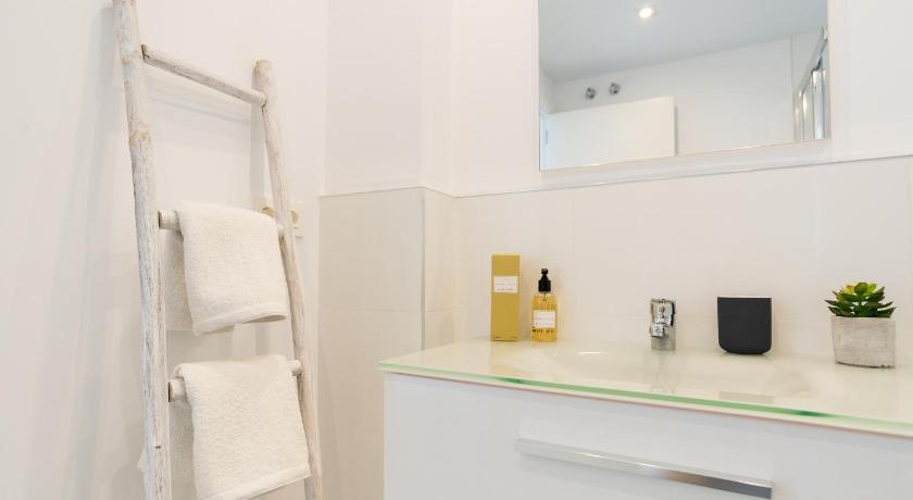 Urbe10 Angel Ganivet 2 Bedrooms Apartment photo