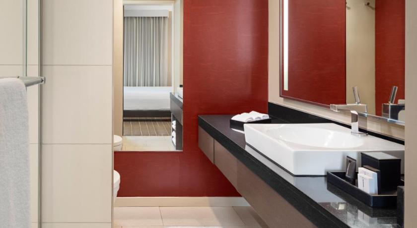 Image of Woodstock Suite 4