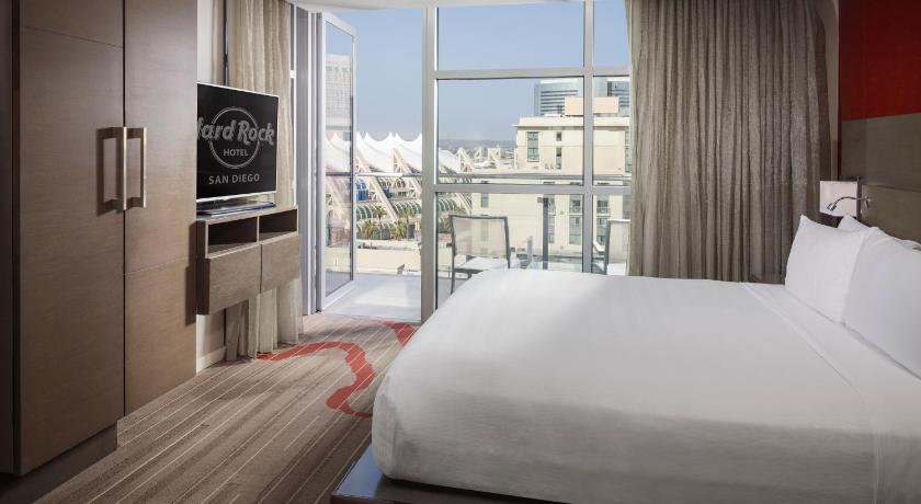 Image of Woodstock Suite 2