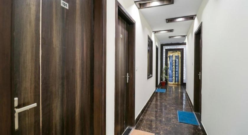 Hotel ShivMurti Classic photo