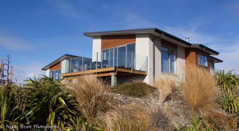 Image of Three-Bedroom House - B 9