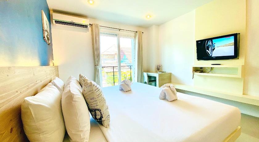 Image of Superior Room 6