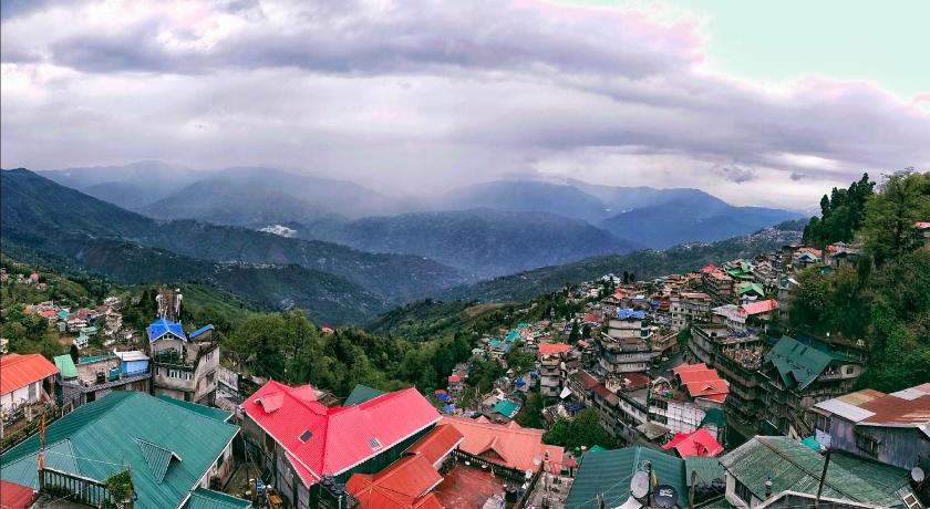 White peak Homestay photo