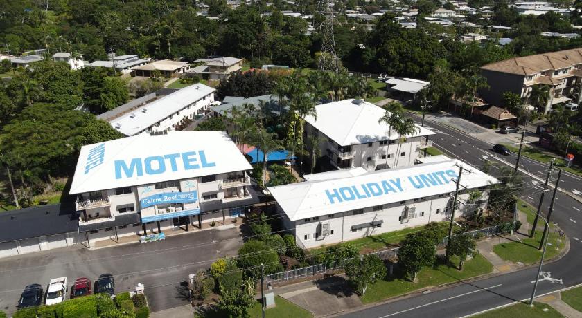 Cairns Reef Apartments & Motel