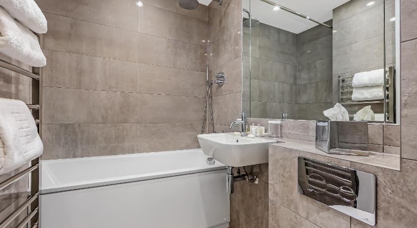 10 Curzon Street by Mansley photo