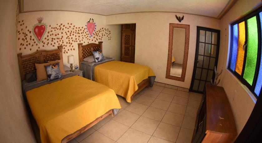 HOTEL CASA LIMON