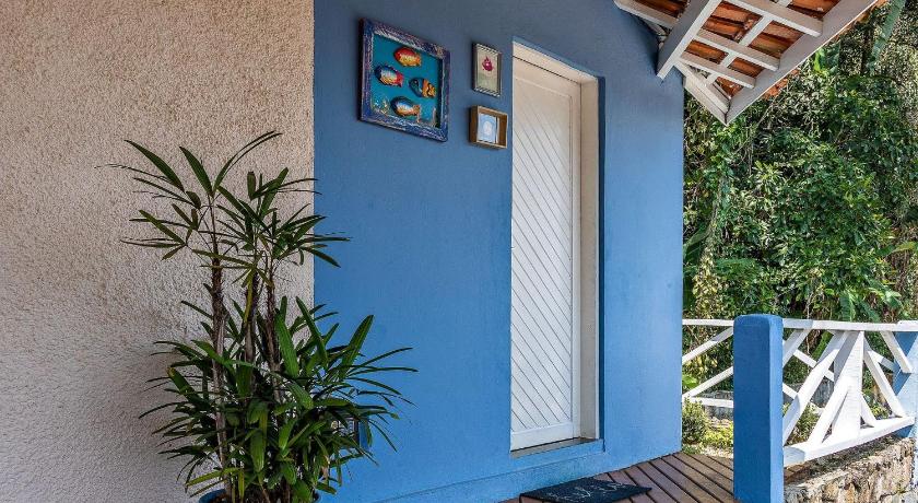 Casas com jacuzzi e churrasqueira a 500 metros da Praia do Pereque na Ilhabela photo