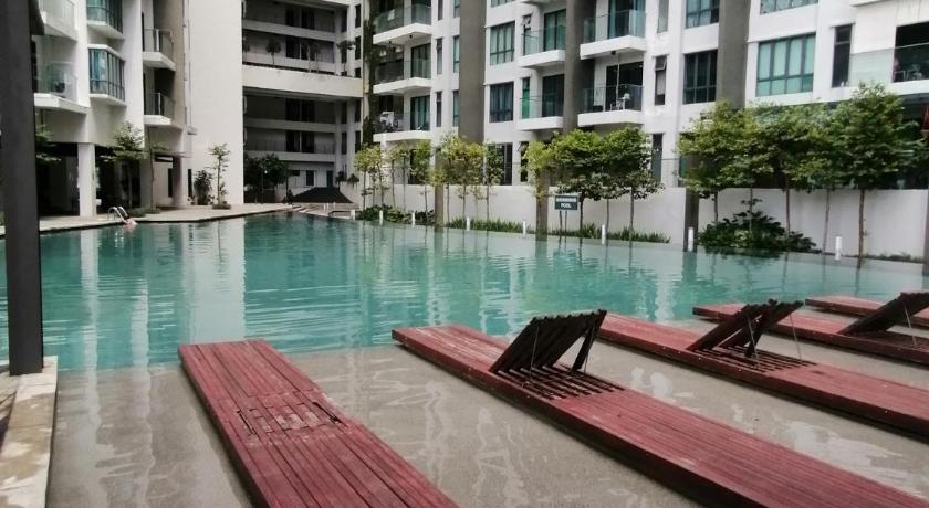THE FAMILY HOMESTAY@UNIV360 PLACE,SERDANG photo