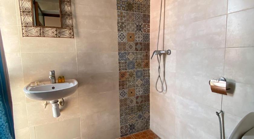 Image of Suite with City View 2
