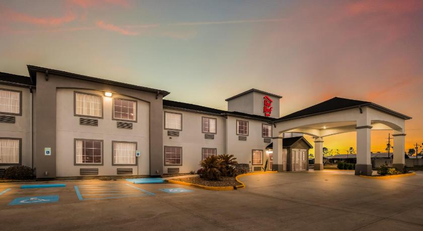 Red Roof Inn & Suites Lake Charles