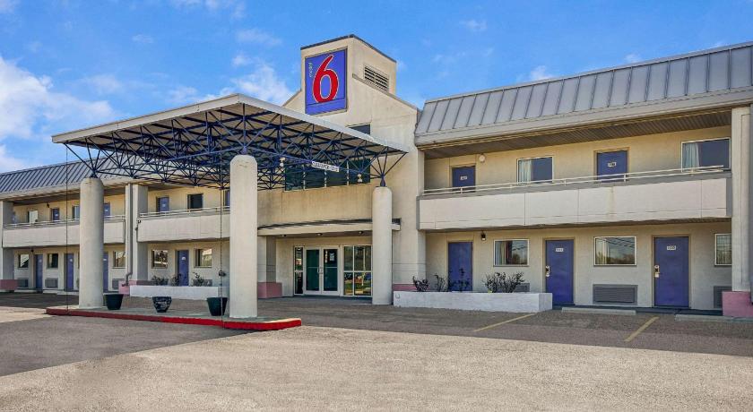 Motel 6-North Ridgeville, OH - Cleveland Intl Airport - N Ridgeville