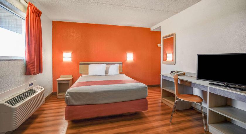 Motel 6-North Ridgeville, OH - Cleveland Intl Airport - N Ridgeville