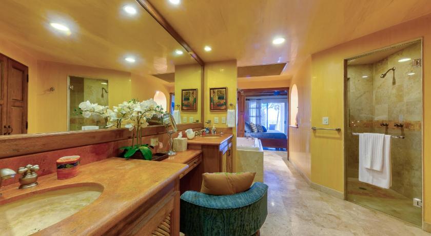 Image of Three-Bedroom Villa 12