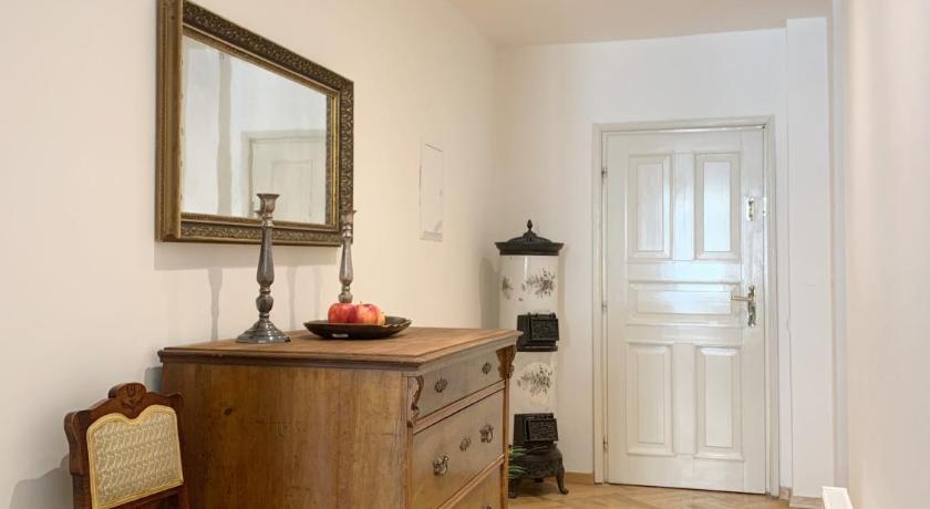 Image of Apartment 8