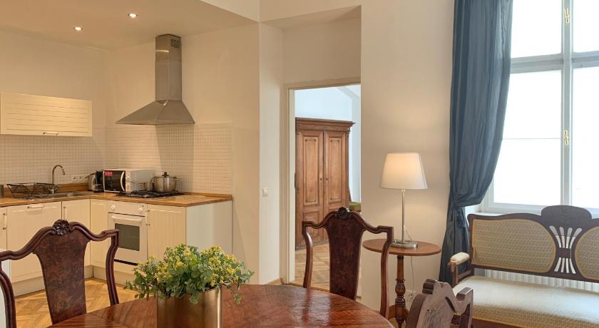 Image of Apartment 3