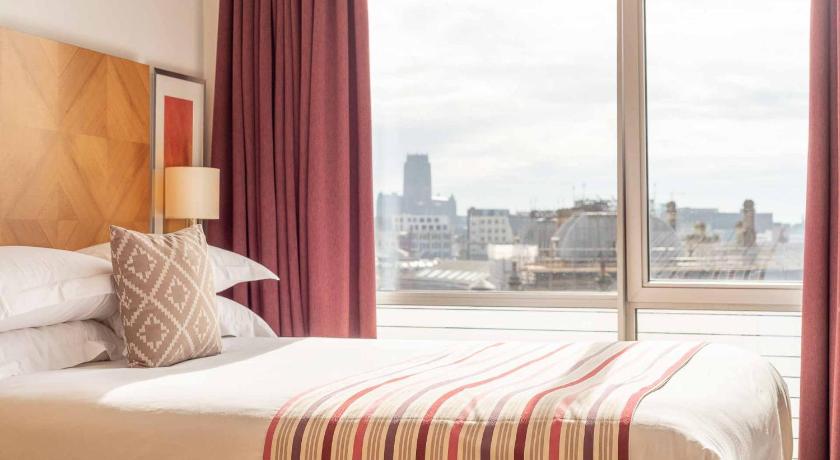 PREMIER SUITES Liverpool photo