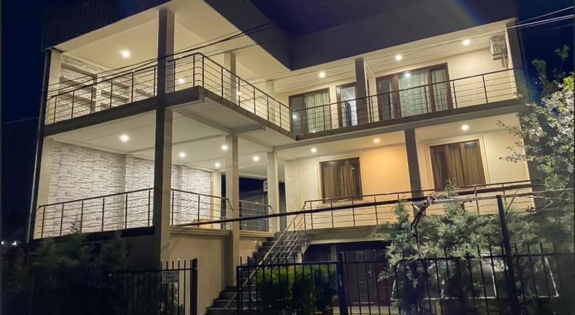 Hotel Charli — Hotel in Kobuleti