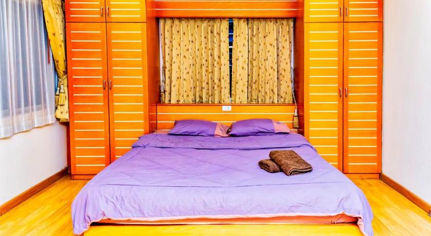 JOLLY GUESTHOUSE &amp; RESTAURANT — Hotel in Pattaya