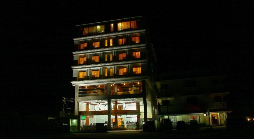 Hotel Grand Plaza Munnar