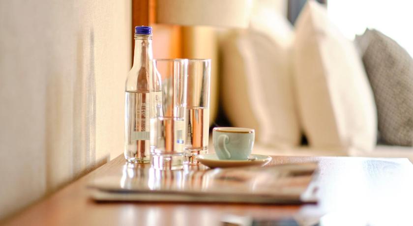 Image of Deluxe Twin Room 10