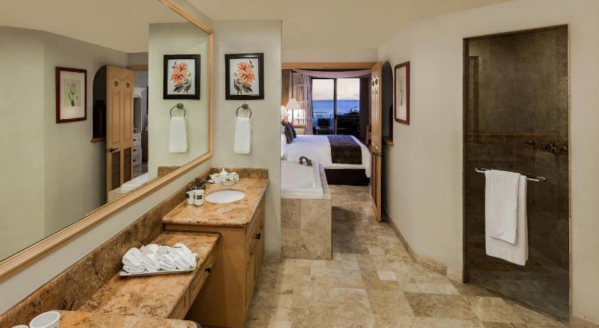 Image of Three-Bedroom Villa 10