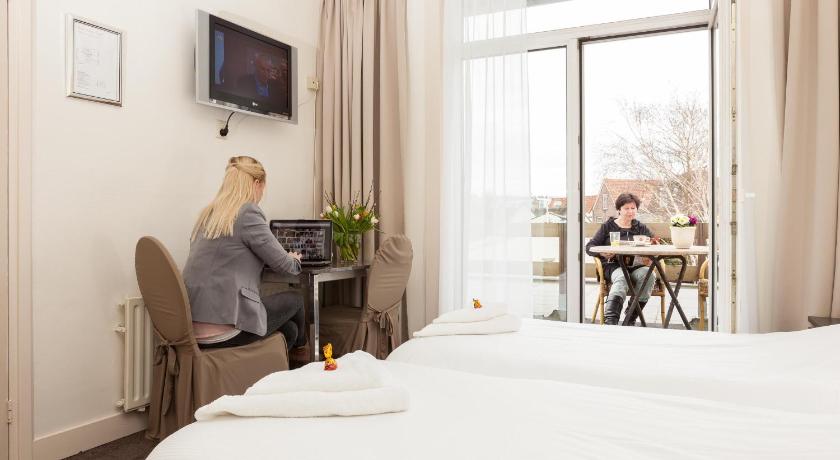 Hotel Stad en Land photo