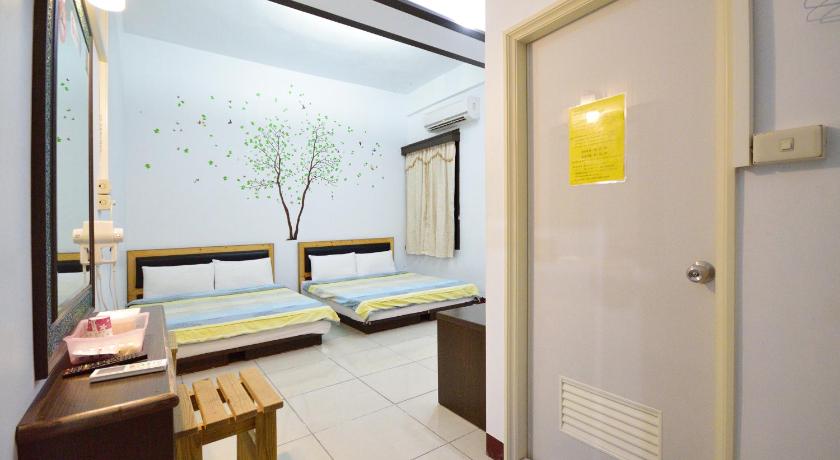 Image of Quadruple Room 13
