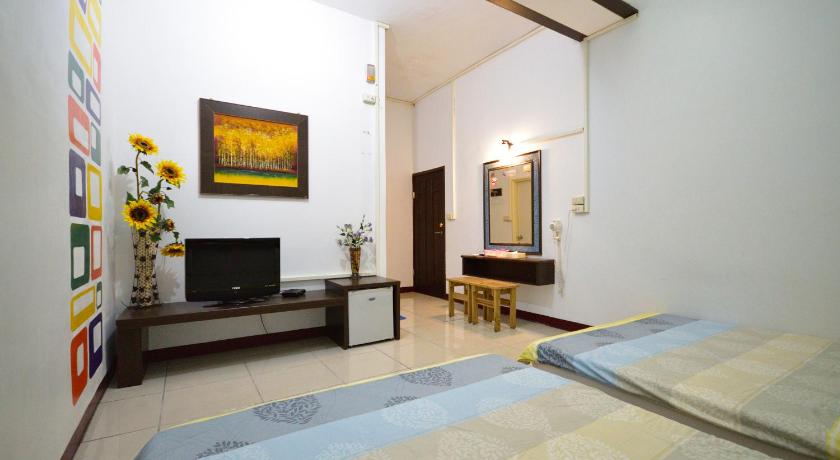 Image of Quadruple Room 8